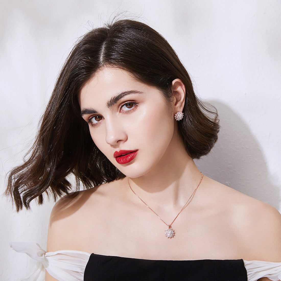 Solénne Floralis Kolye